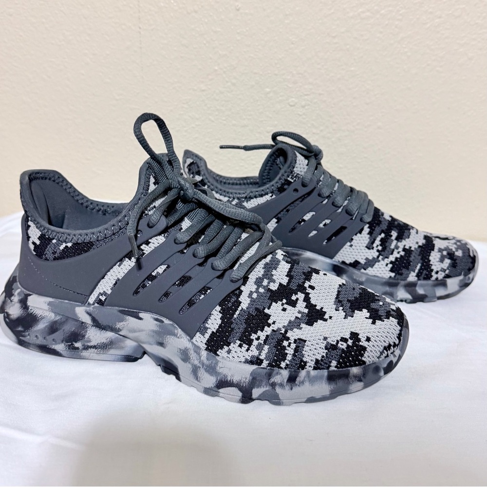 Troadlop Kids Lightweight Breathable Running Tennis shoes Sz 6.5, EU 39, NWOT